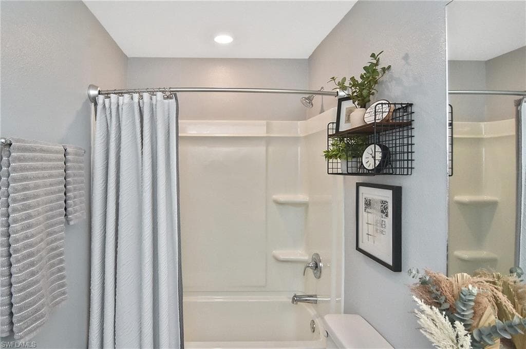 6360 Brant Bay BLVD # 104, NORTH FORT MYERS FL 33917-17