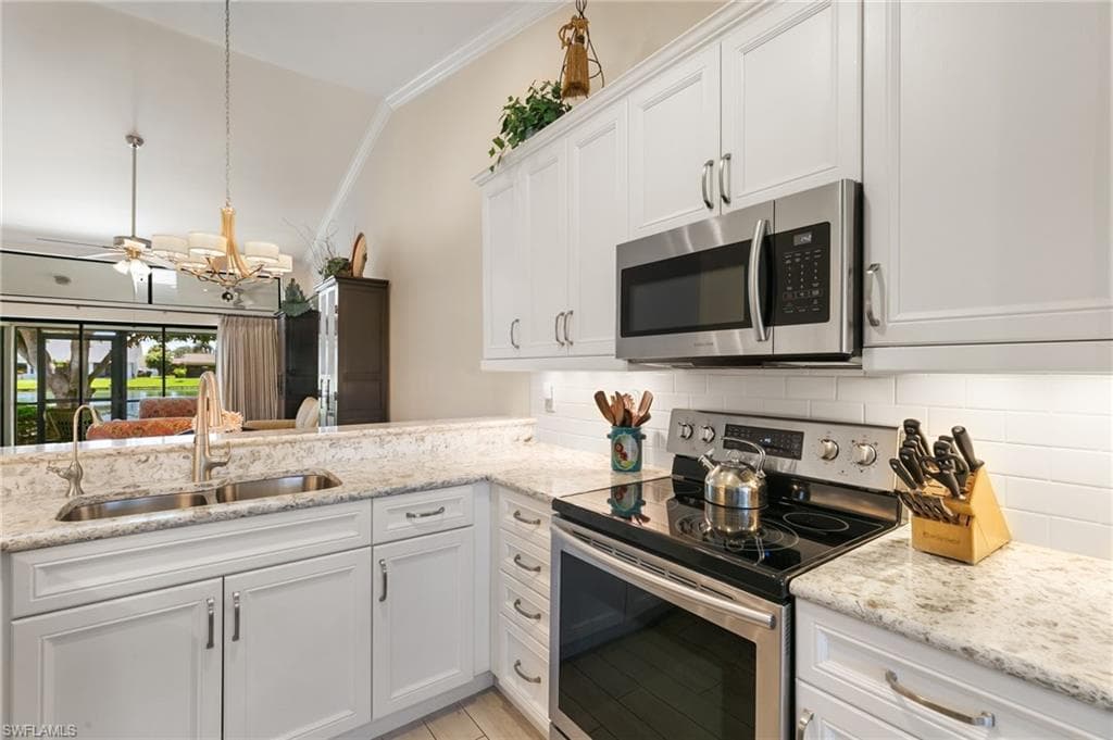 3346 Erick Lake DR # 2001, NAPLES FL 34109-11