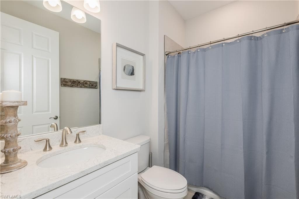 267 Tamarindo LN, NAPLES FL 34114-14