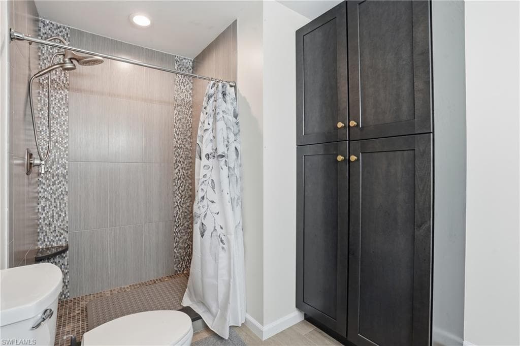 7850 Buccaneer DR, FORT MYERS BEACH FL 33931-25