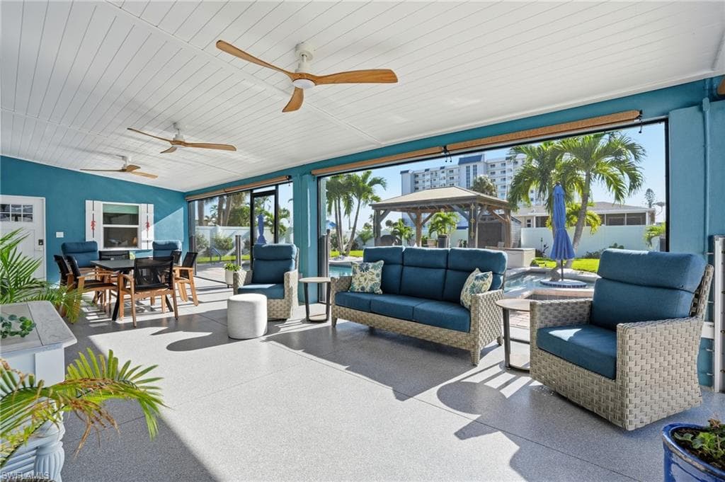 7850 Buccaneer DR, FORT MYERS BEACH FL 33931-35