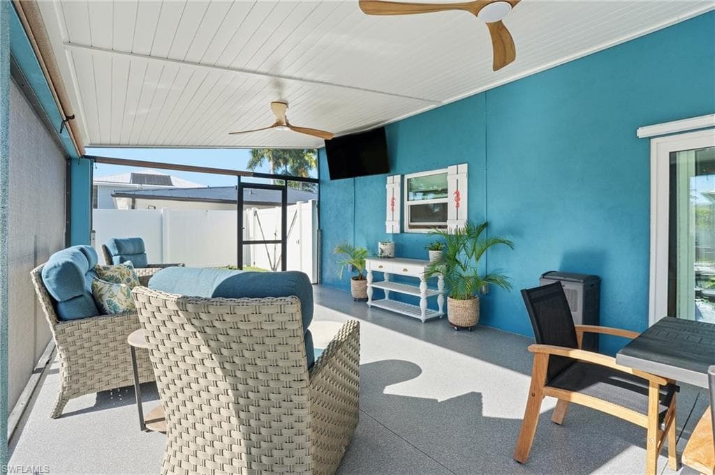 7850 Buccaneer DR, FORT MYERS BEACH FL 33931-37