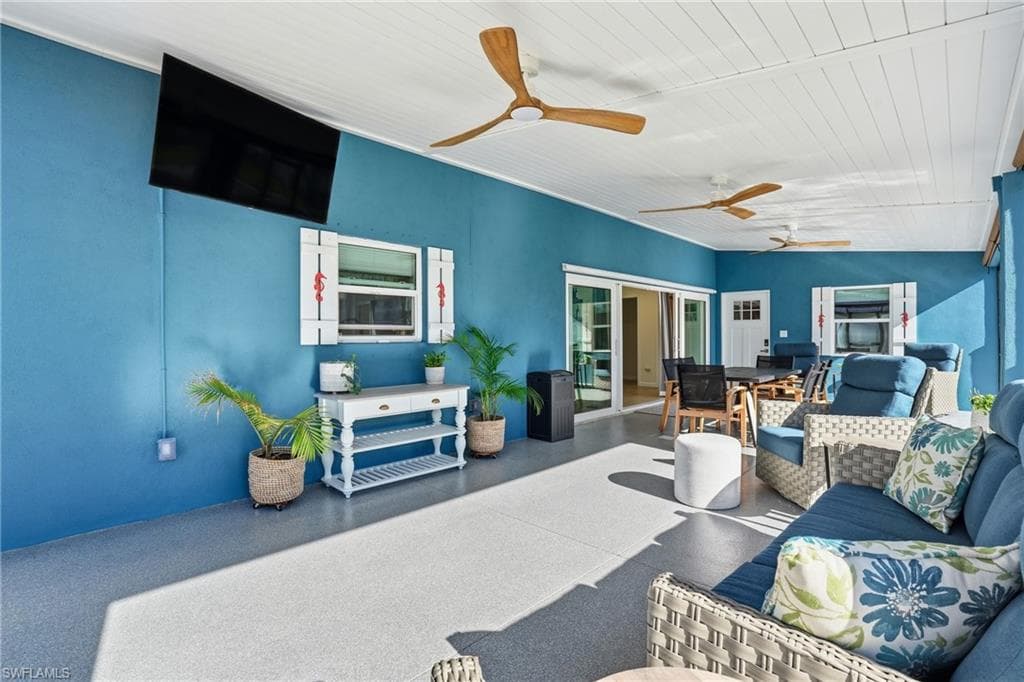 7850 Buccaneer DR, FORT MYERS BEACH FL 33931-36