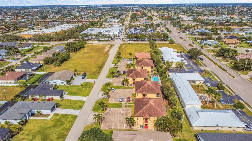4921 SW 16th PL 201-32