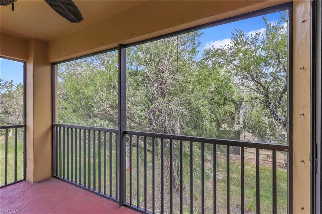 4921 SW 16th PL 201-28
