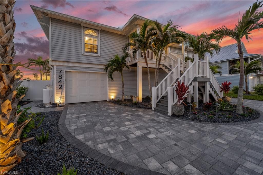 7842 Buccaneer DR, FORT MYERS BEACH FL 33931-26