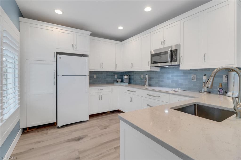 7842 Buccaneer DR, FORT MYERS BEACH FL 33931-42