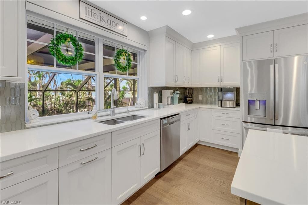 7842 Buccaneer DR, FORT MYERS BEACH FL 33931-8