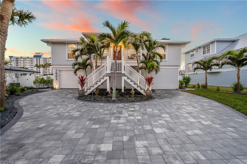 7842 Buccaneer DR, FORT MYERS BEACH FL 33931-24