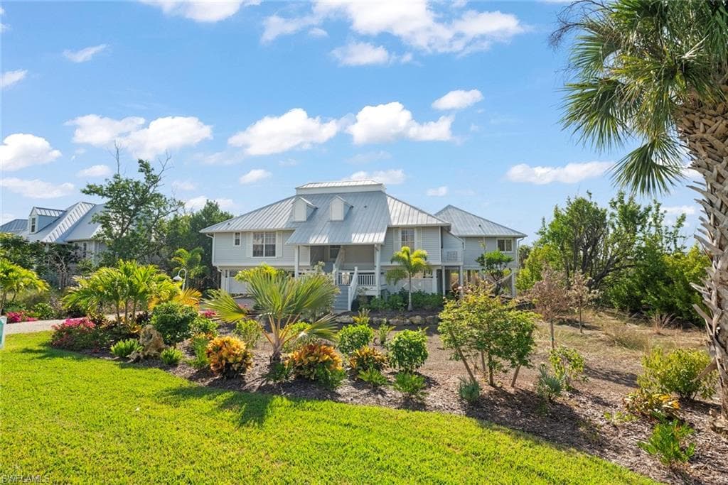 220 Daniel DR, SANIBEL FL 33957-41
