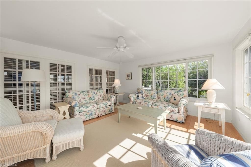 220 Daniel DR, SANIBEL FL 33957-15