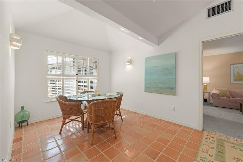 220 Daniel DR, SANIBEL FL 33957-8