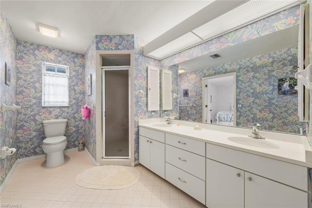 220 Daniel DR, SANIBEL FL 33957-33
