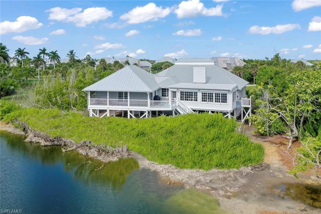 220 Daniel DR, SANIBEL FL 33957-43