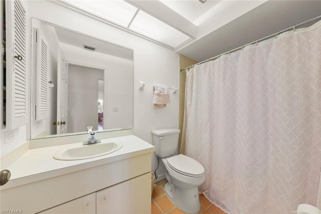 220 Daniel DR, SANIBEL FL 33957-30