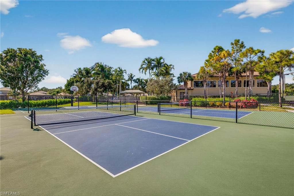 6540 Monterey PT # 203, NAPLES FL 34105-41