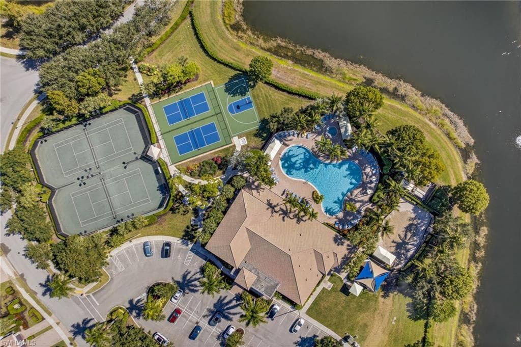 6540 Monterey PT # 203, NAPLES FL 34105-31