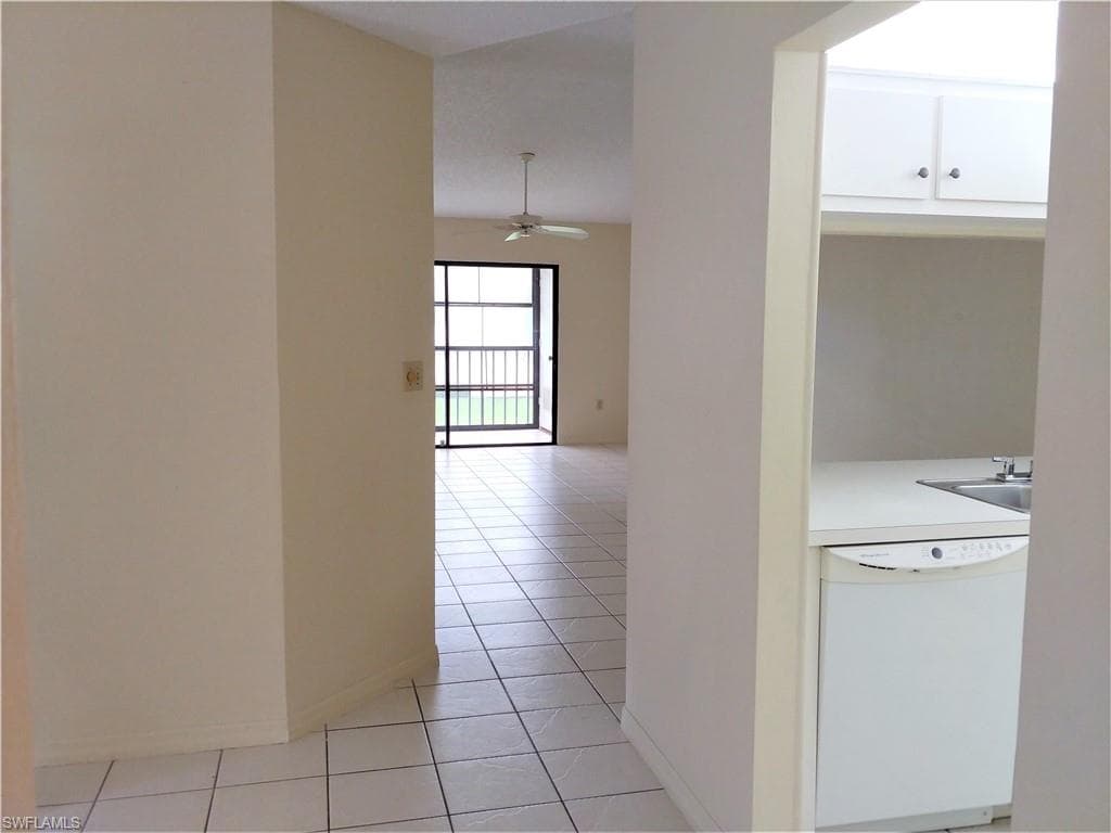 9265 Lake Park DR # 201, FORT MYERS FL 33919-5