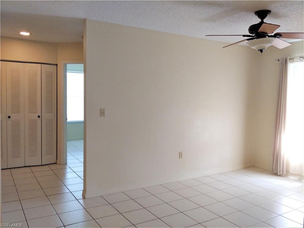 9265 Lake Park DR # 201, FORT MYERS FL 33919-4