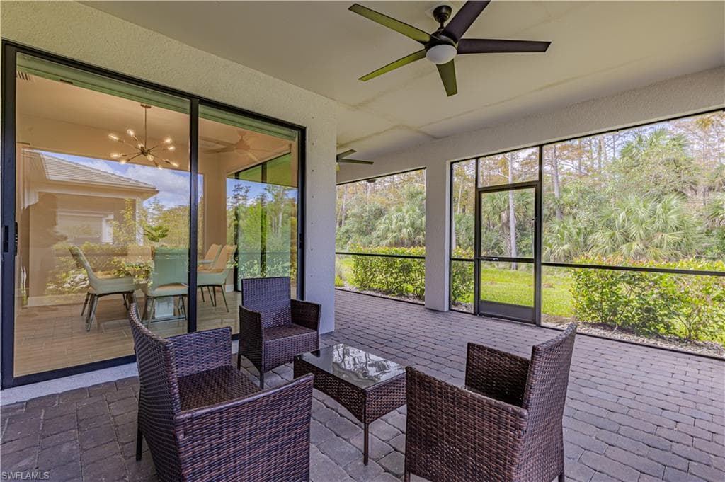 10371 Ventana LN, NAPLES FL 34120-21