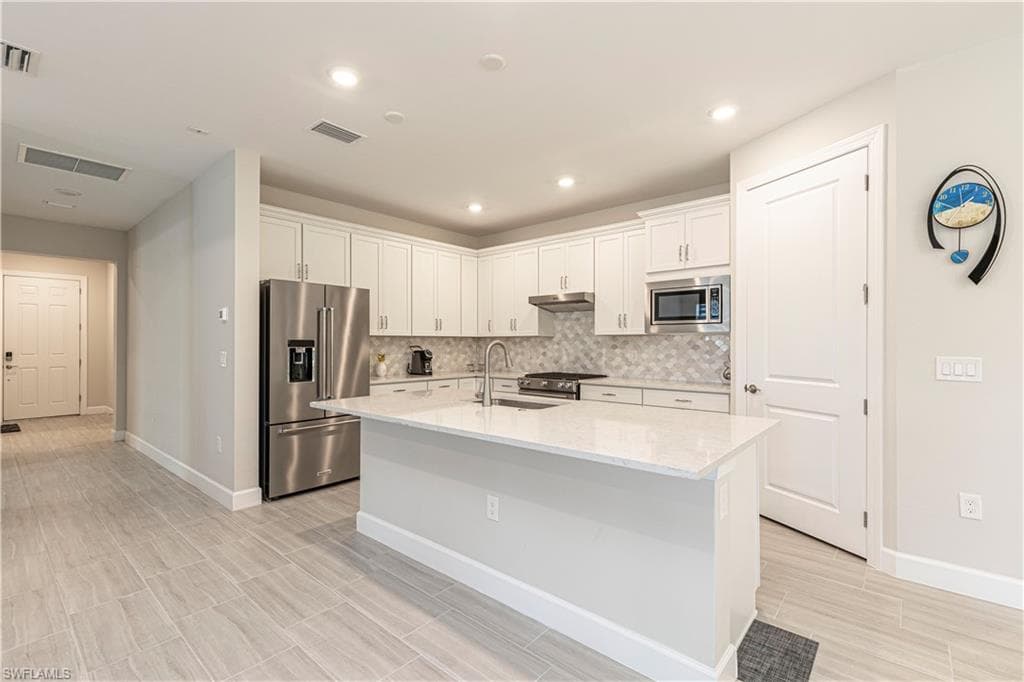 10371 Ventana LN, NAPLES FL 34120-2
