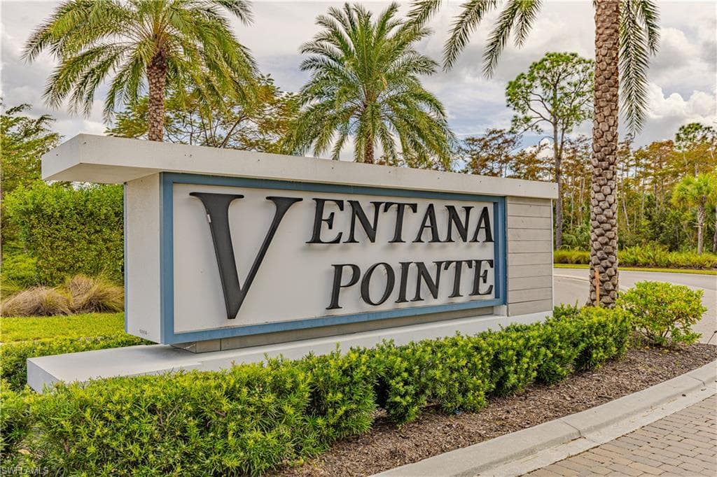 10371 Ventana LN, NAPLES FL 34120-23