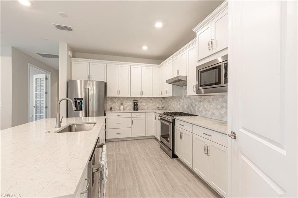 10371 Ventana LN, NAPLES FL 34120-7