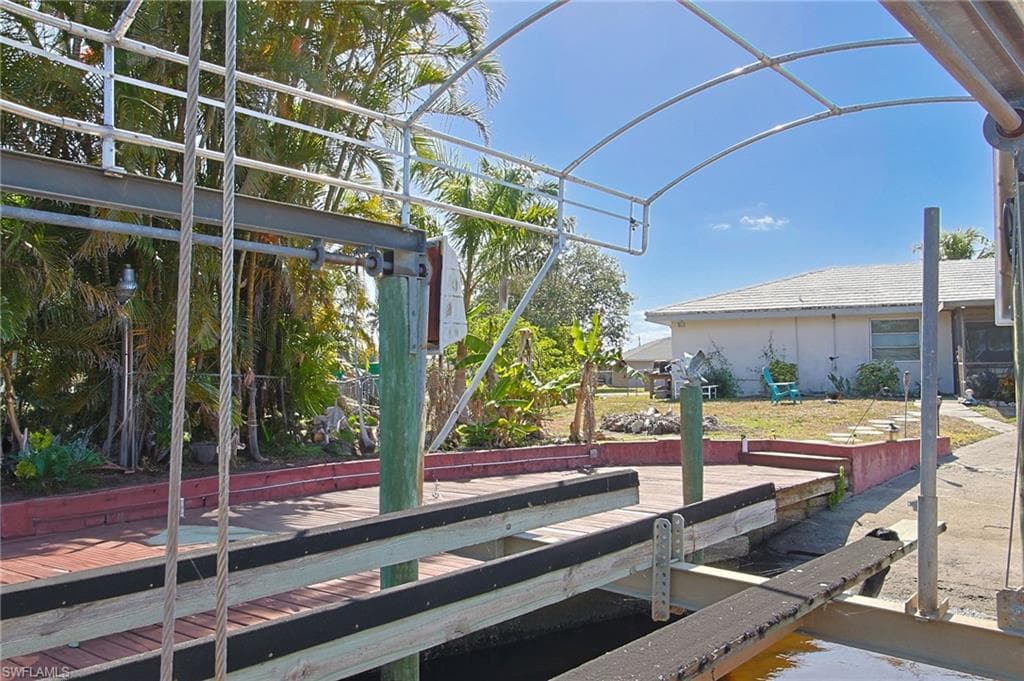 303 Georgia AVE, FORT MYERS FL 33905-43