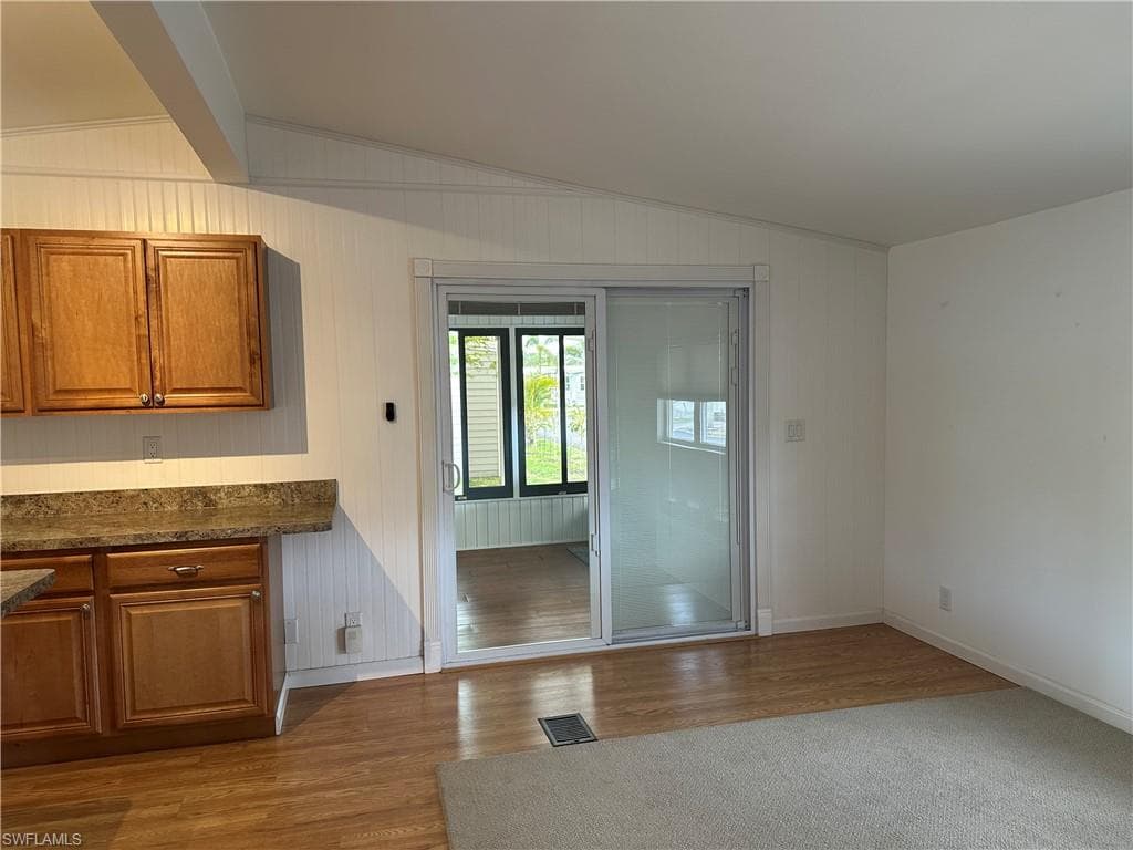 10 Blue Skys DR, NAPLES FL 34104-10