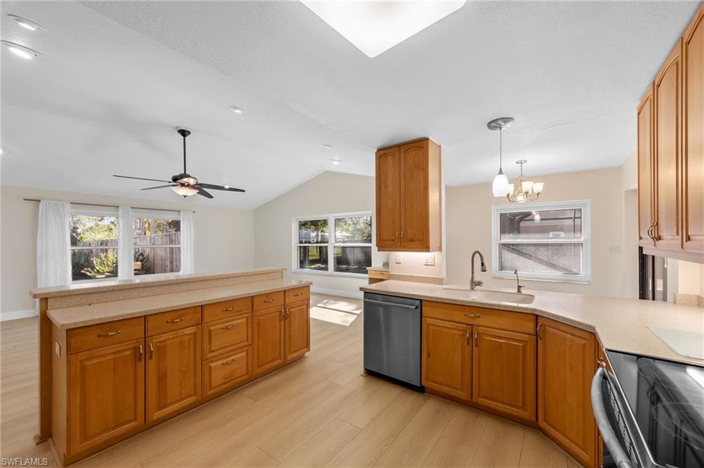 7810 Deni DR, NORTH FORT MYERS FL 33917-12