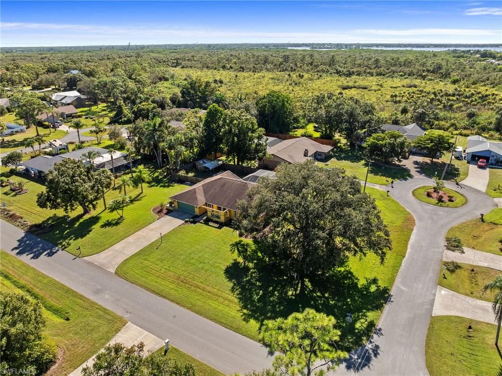 7810 Deni DR, NORTH FORT MYERS FL 33917-46