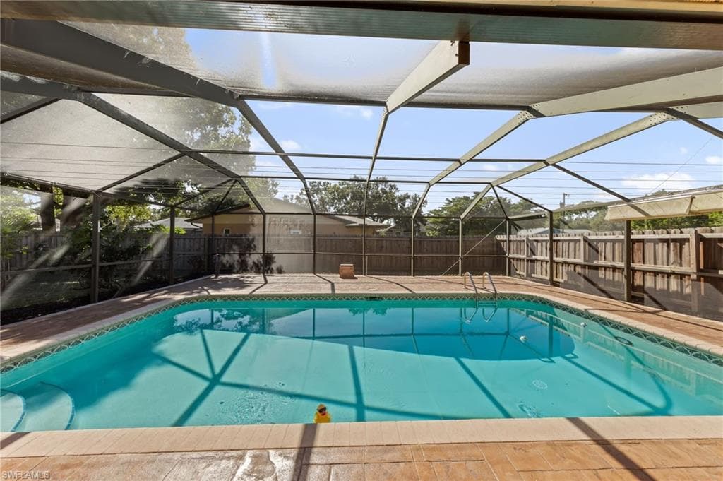 7810 Deni DR, NORTH FORT MYERS FL 33917-35