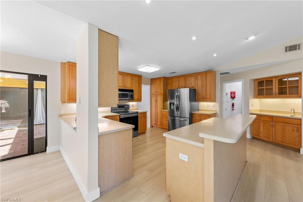 7810 Deni DR, NORTH FORT MYERS FL 33917-13