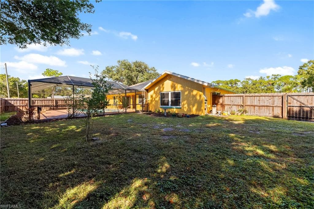 7810 Deni DR, NORTH FORT MYERS FL 33917-44