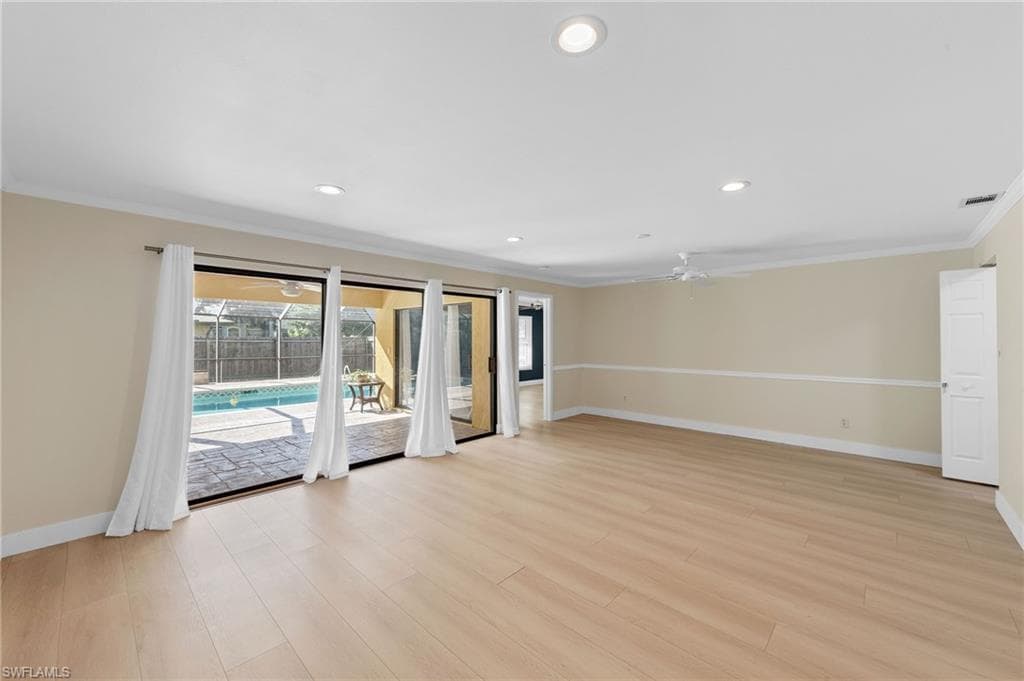 7810 Deni DR, NORTH FORT MYERS FL 33917-30