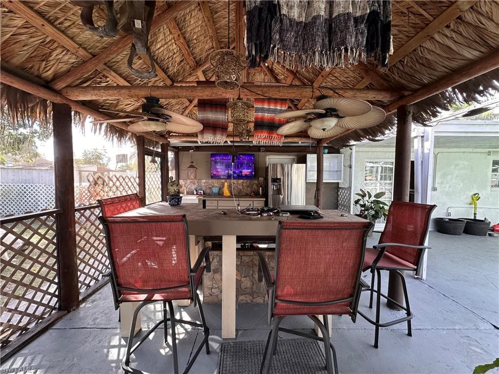 120 Rowland RD, LEHIGH ACRES FL 33936-20