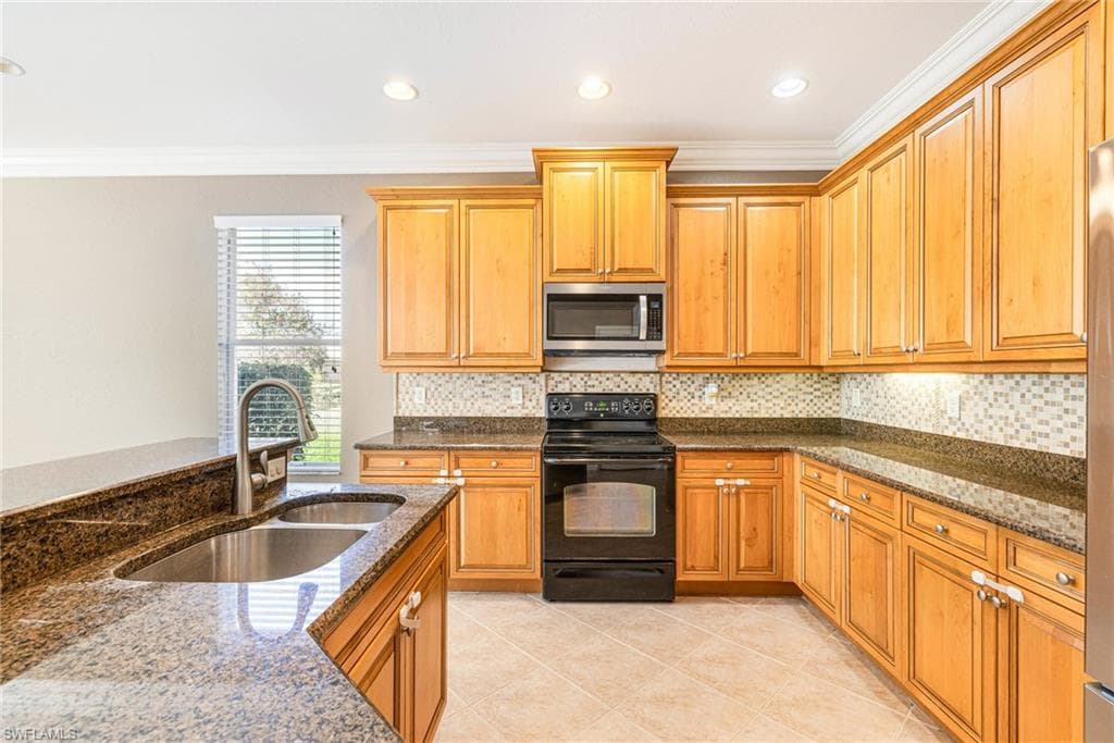 11196 Sand Pine CT, FORT MYERS FL 33913-6