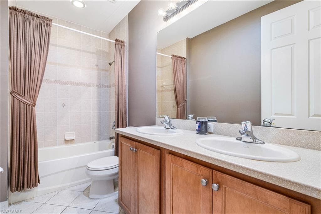 11196 Sand Pine CT, FORT MYERS FL 33913-33