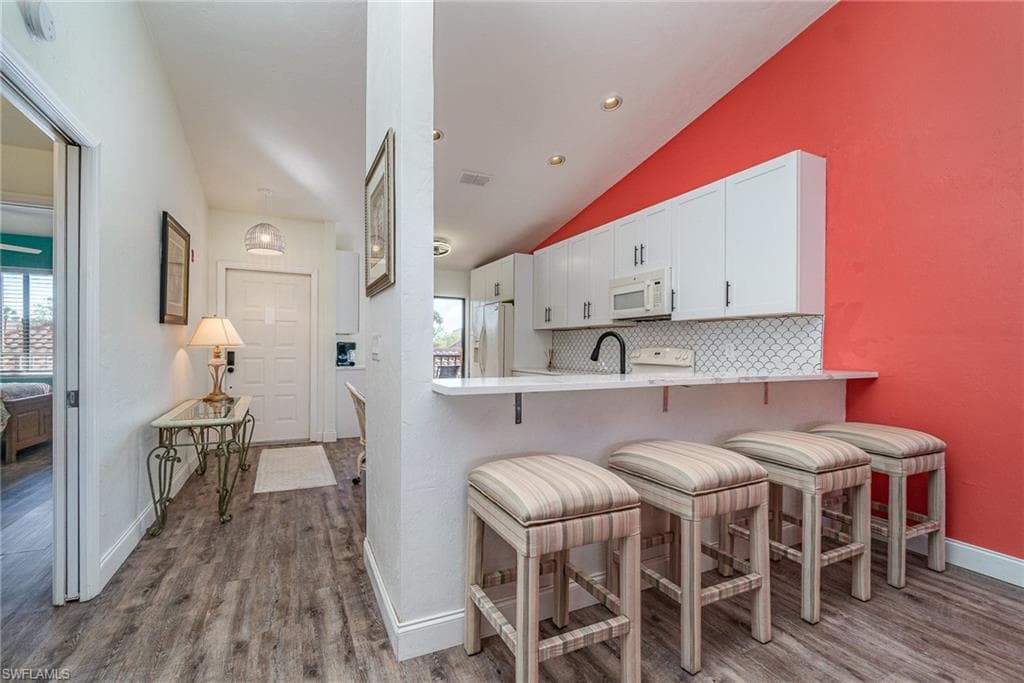 13120 Cross Creek BLVD 208-11
