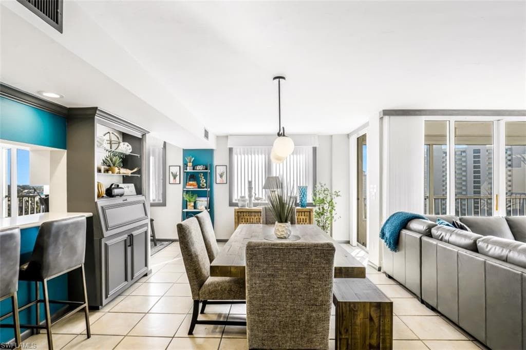 11116 Gulf Shore DR # 904, NAPLES FL 34108-12