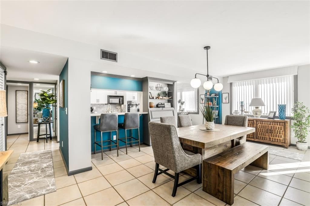 11116 Gulf Shore DR # 904, NAPLES FL 34108-15