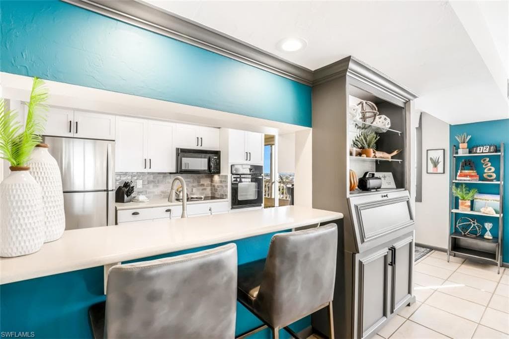 11116 Gulf Shore DR # 904, NAPLES FL 34108-11