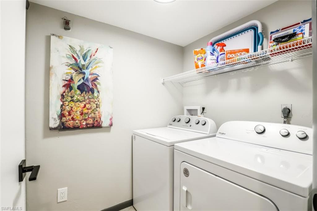 11116 Gulf Shore DR # 904, NAPLES FL 34108-25