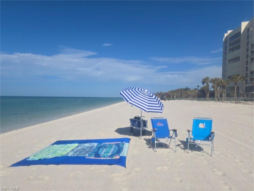 11116 Gulf Shore DR # 904, NAPLES FL 34108-35