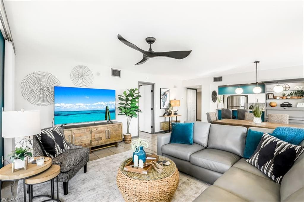 11116 Gulf Shore DR # 904, NAPLES FL 34108-4