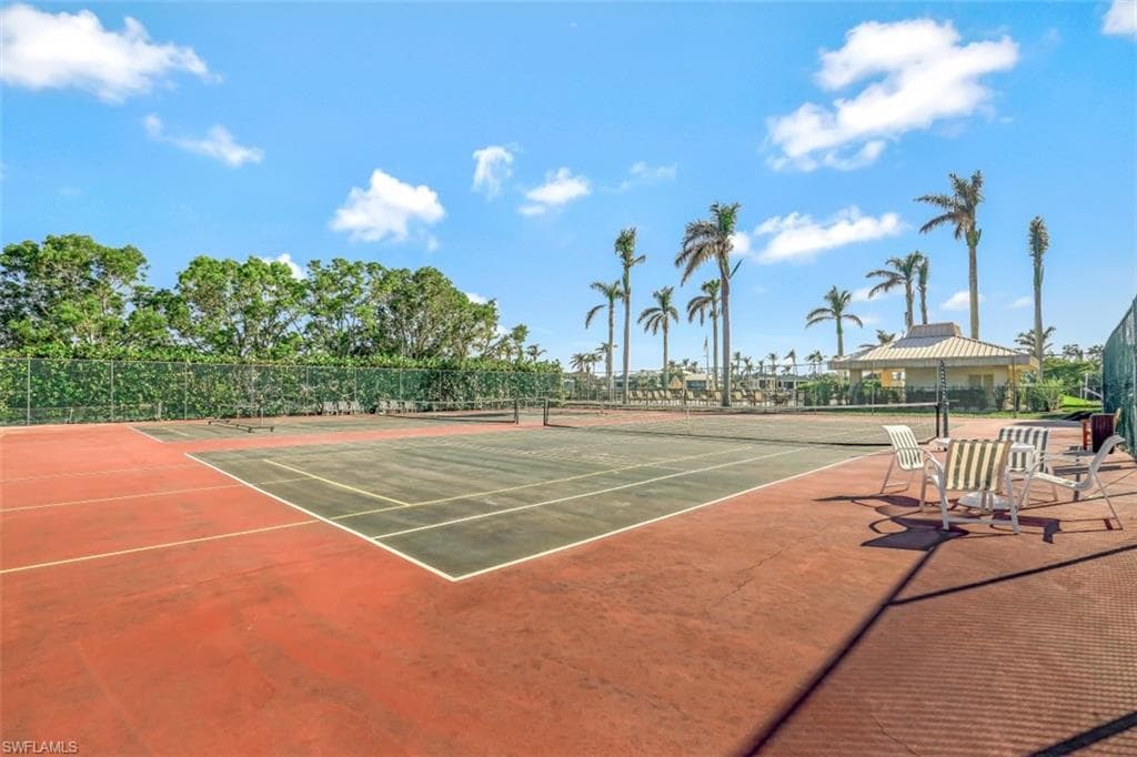 11116 Gulf Shore DR # 904, NAPLES FL 34108-33