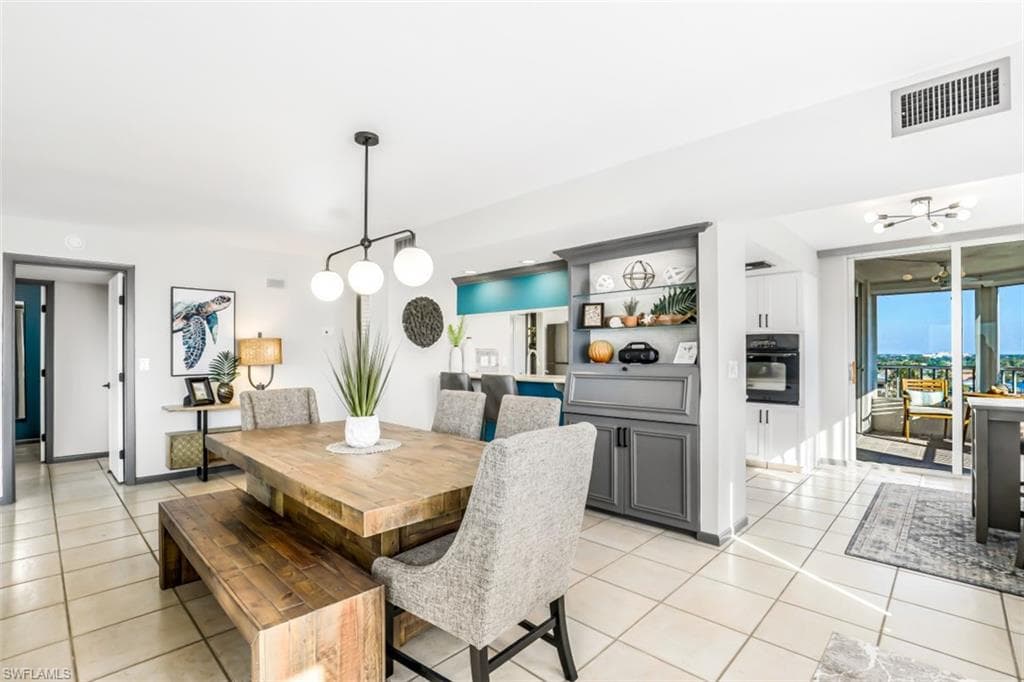 11116 Gulf Shore DR # 904, NAPLES FL 34108-14
