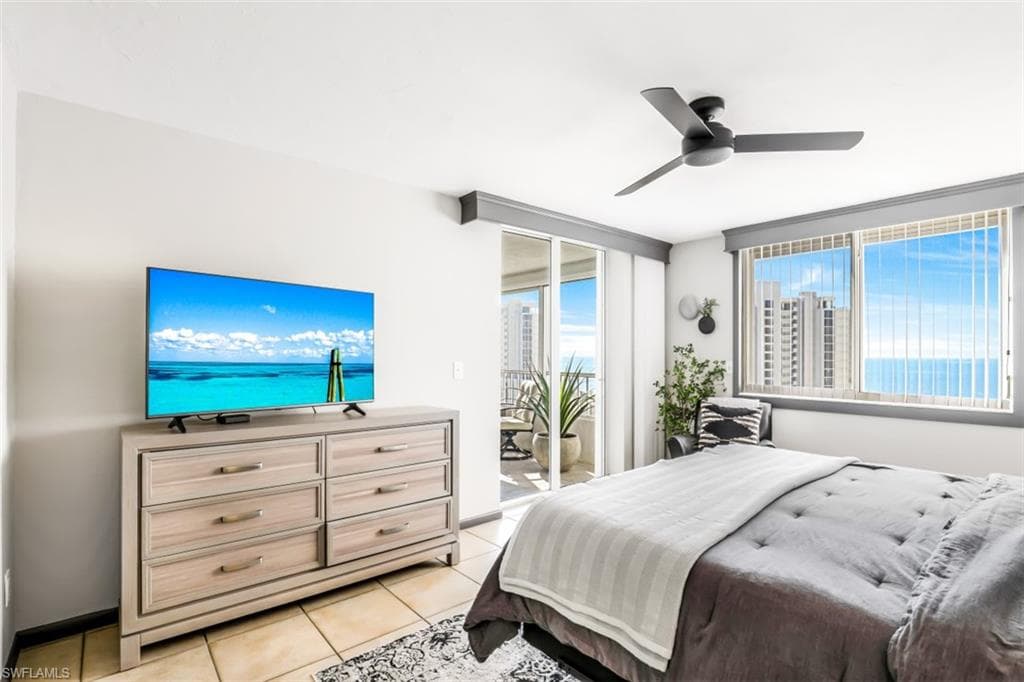 11116 Gulf Shore DR # 904, NAPLES FL 34108-20