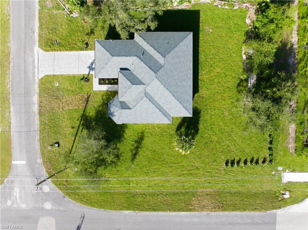 100 Zobora CIR, FORT MYERS FL 33913-1