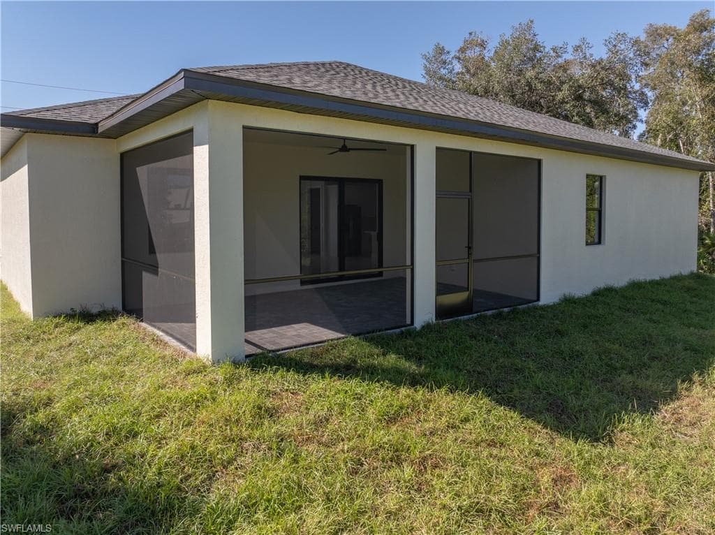 100 Zobora CIR, FORT MYERS FL 33913-41